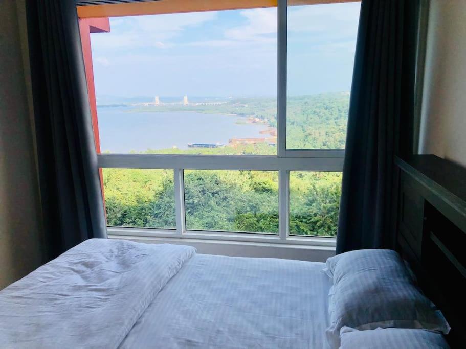 Lovely 2-Bedroom Sea View Serviced Apartment Dabolim Goa Kültér fotó